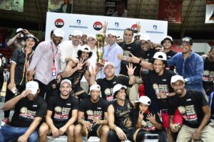 El club Mauricio Báez será la sede de los entrenamientos de Leones de Santo Domingo y serán dirigidos por su dirigente campeón Julio Duquela.