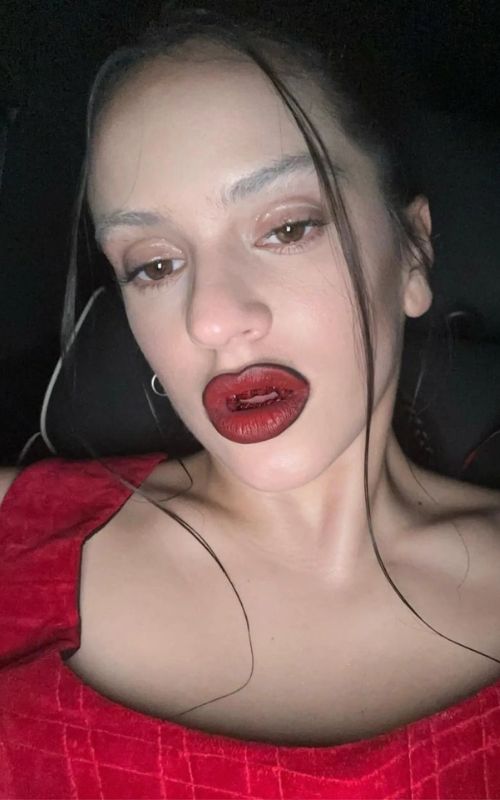 La Rosalia causa terror en redes debido a su cambio de look