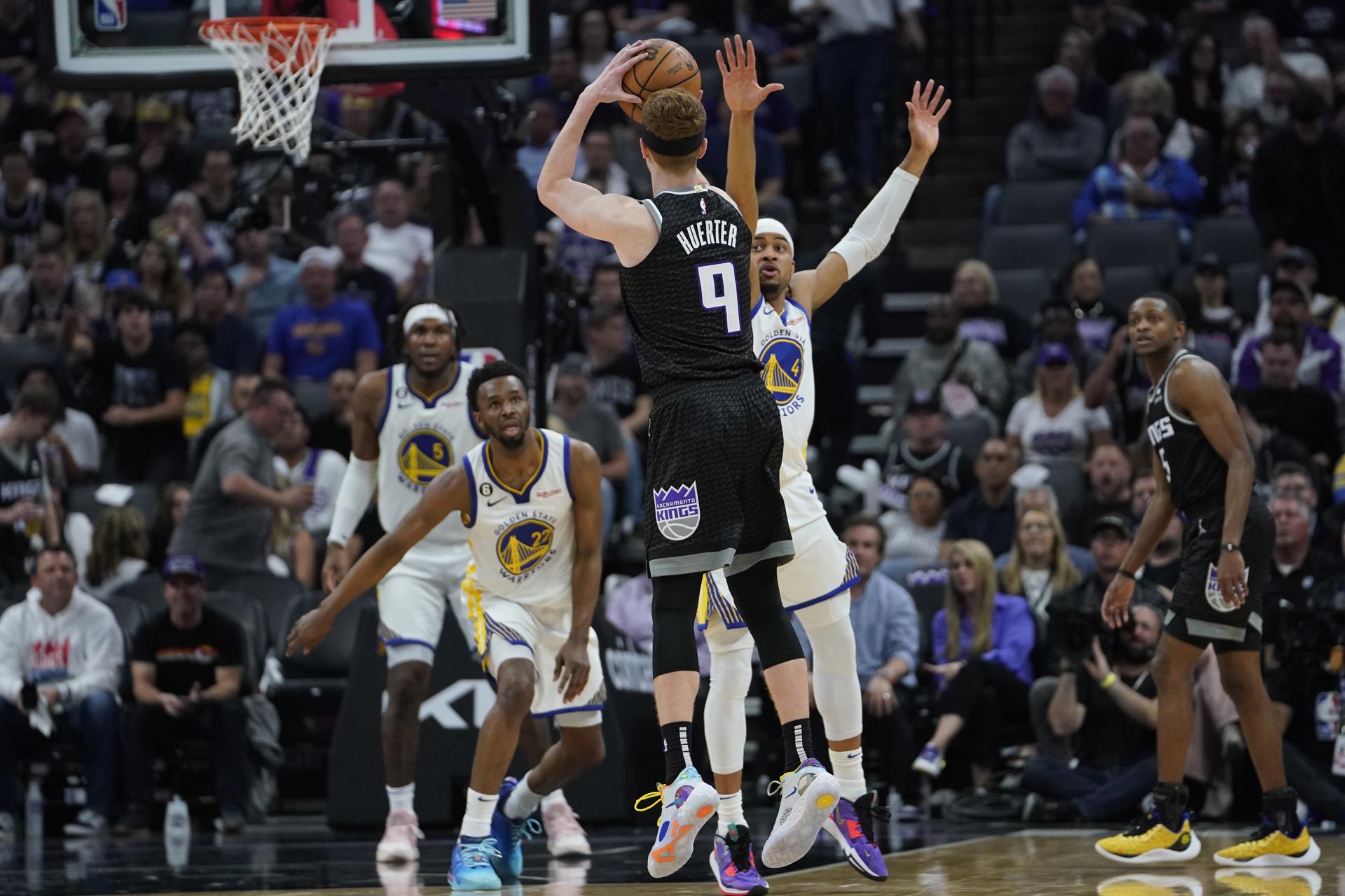 114-106: Los Kings dejan a los Warriors contra las cuerdas