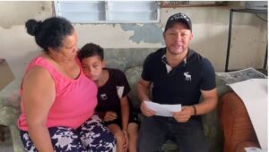 Piden ayuda para salvar vida de niño necesita operación de tumor en la cabeza