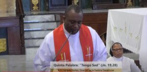 
Iglesia católica dice Ministerio de Medio Ambiente es institución desaparecida y sin planes
La crítica es parte de la quinta palabra del Sermón de las Siete Palabras que pronunció Jesús en Viernes Santo, ¡Tengo Sed!

