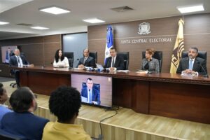 Politólogos advierten sobre reactivación proselitismo a destiempo, pese a pacto con la JCE