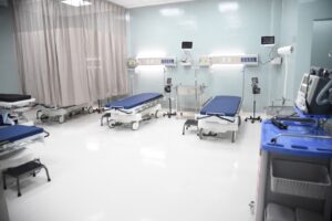 Red pública hospitalaria dispone de 480 camas y 40 UCI para asueto de Semana Santa
