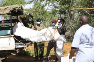 Suben a 58 los cadáveres de presuntos miembros de una secta hallados en Kenia