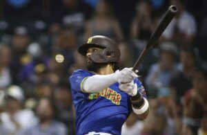 Tatis Jr pegá tres cuadrangulares en Triple A