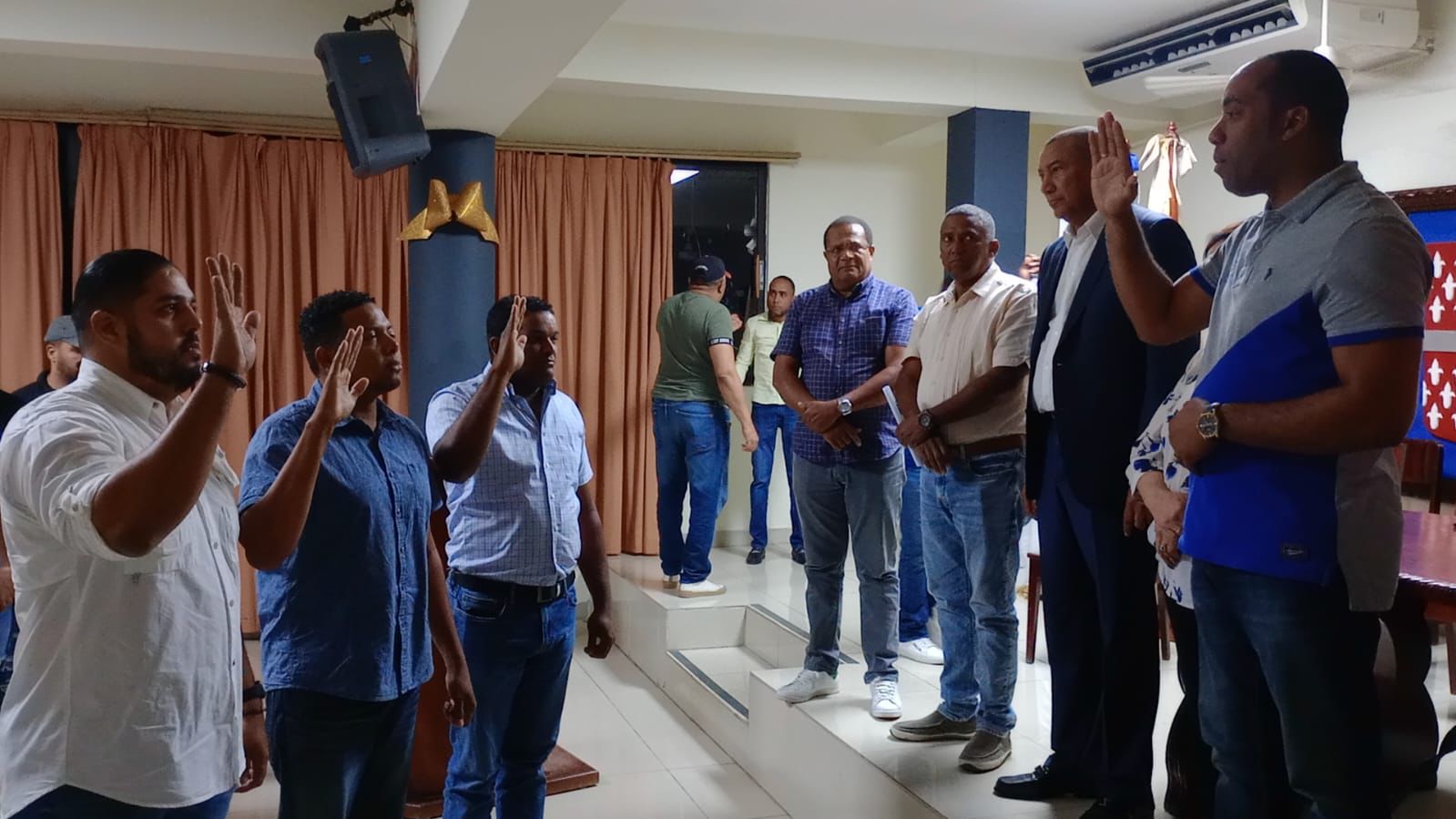 PRM en el Seibo juramenta nuevo presidente de la Juventud