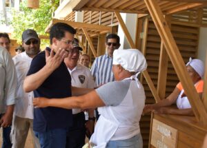 Ministro Collado realiza recorrido en las playas por Semana Santa 2023 