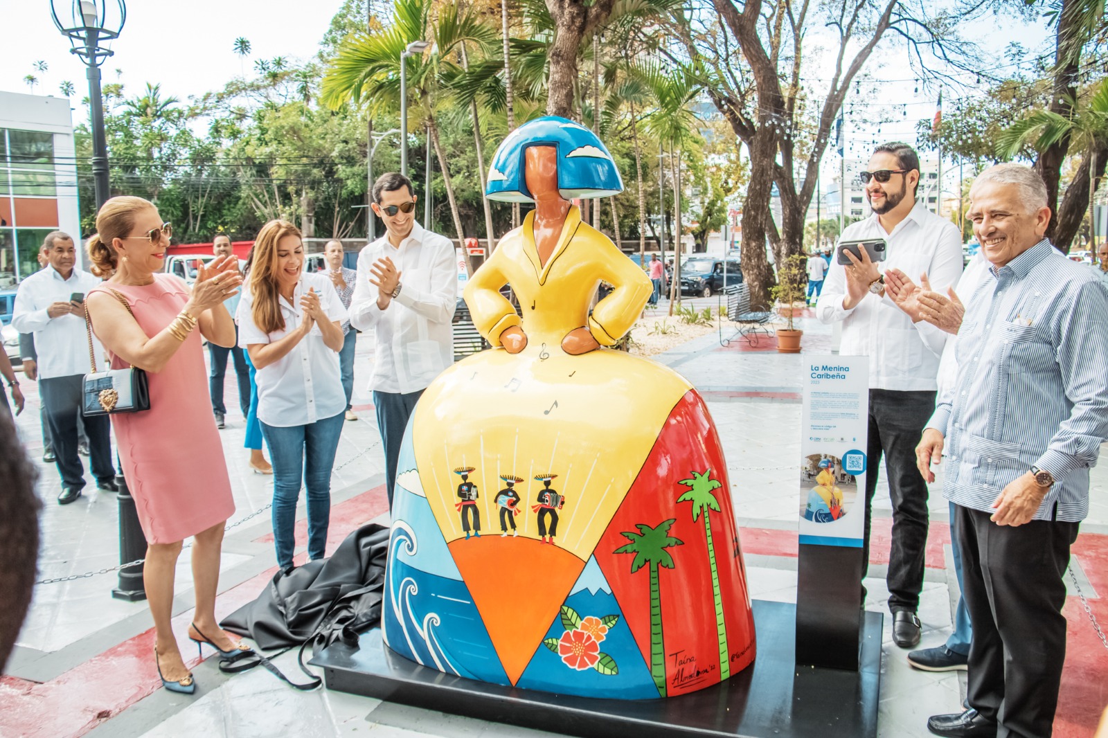 “La Menina Caribeña” hace su debut en el Parque La Lira de Santo Domingo
