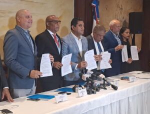 Partidos políticos ratifican acuerdo para respetar “Regla de Oro” 
