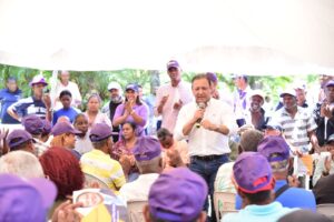Abel Martínez asegura que dará prioridad al hombre de trabajo 