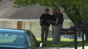 Policía asegura mujer mató a disparos sus tres hijos antes de quitarse la vida