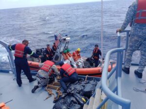 Repatrian a 96 migrantes dominicanos que fueron detenidos en aguas de Puerto Rico 