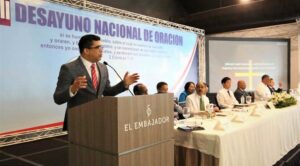 Dío Astacio considera no hay ni habrá ningún impedimento para la lectura de la Biblia en las escuelas