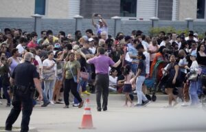 Biden pide prohibir rifles de asalto en EE.UU. tras tiroteos