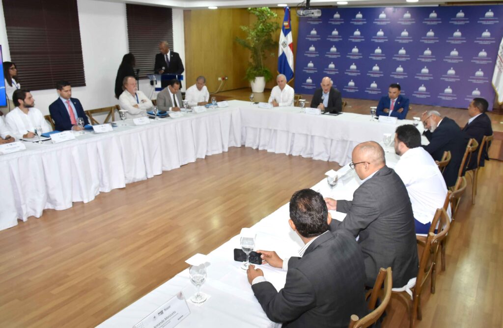 Presentan propuesta de Fideicomiso Público SD2050 a directores de medios