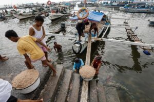 El supertifón Mawar se intensifica y avanza hacia Filipinas y Taiwán