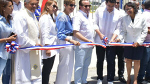 Ministerio de Turismo inaugura el Centro Comunal Maimón en Puerto Plata 