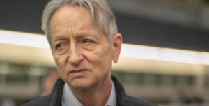 Geoffrey Hinton, el “padrino de la IA”, renuncia a Google y alerta de sus peligros