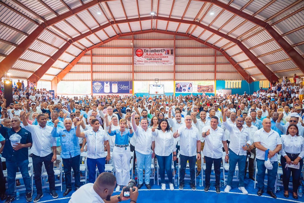 PRM juramentó a decenas de dirigentes