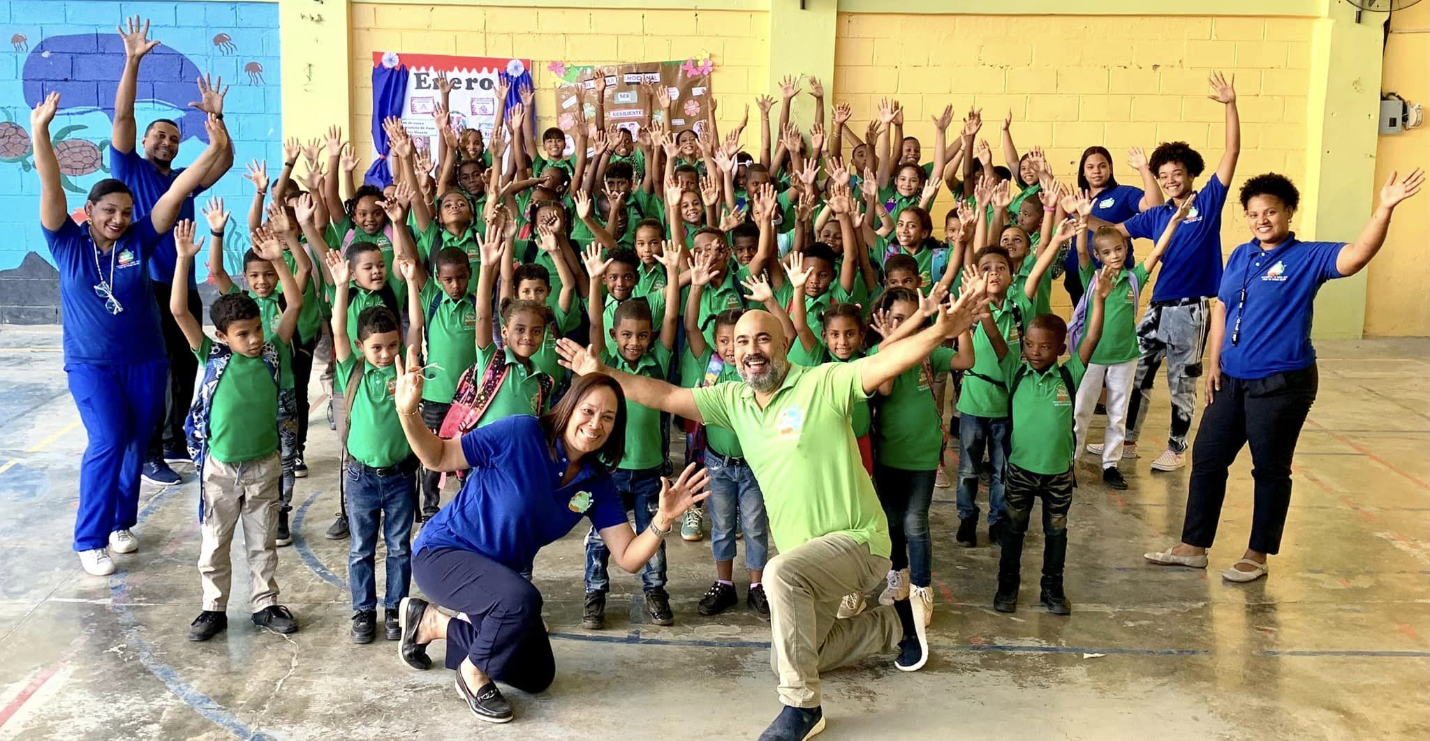 Otorgan ayuda gubernamental al programa Niños con una Esperanza de Santiago Oeste