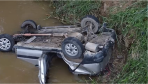 Hombre sale ileso de milagro tras caer al río desde el puente Camú