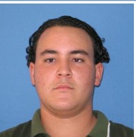 Policía y Ministerio Público investigan muerte de hombre dentro de vehículo en sector San Carlos