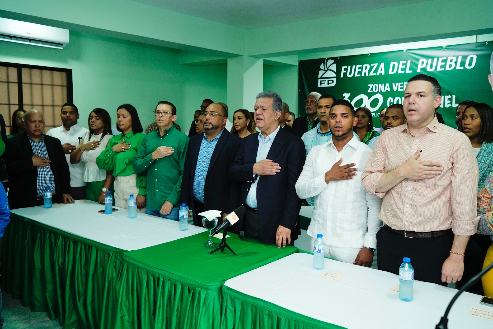 Leonel Fernández inaugura la Zona Verde en Villa María