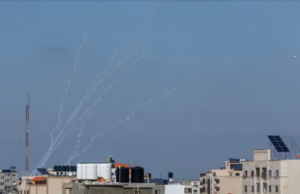 Terroristas palestinos lanzaron más de 20 cohetes desde Gaza a Israel
