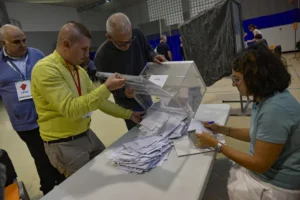 España: Partido Popular logra triunfos en comicios locales y regionales