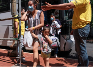 La llegada de inmigrantes a EEUU colapsa los refugios de Chicago