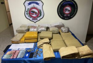 Detienen dos y ocupan 284 libras de marihuana en el Distrito Nacional