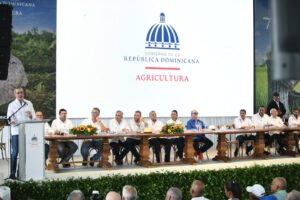 Abinader garantiza seguridad alimentaria en Moca