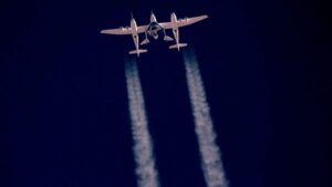 Virgin Galactic lanza el primer vuelo comercial al espacio de la historia