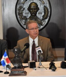  Wilson Gómez Ramírez, presidente del Instituto Duartiano.