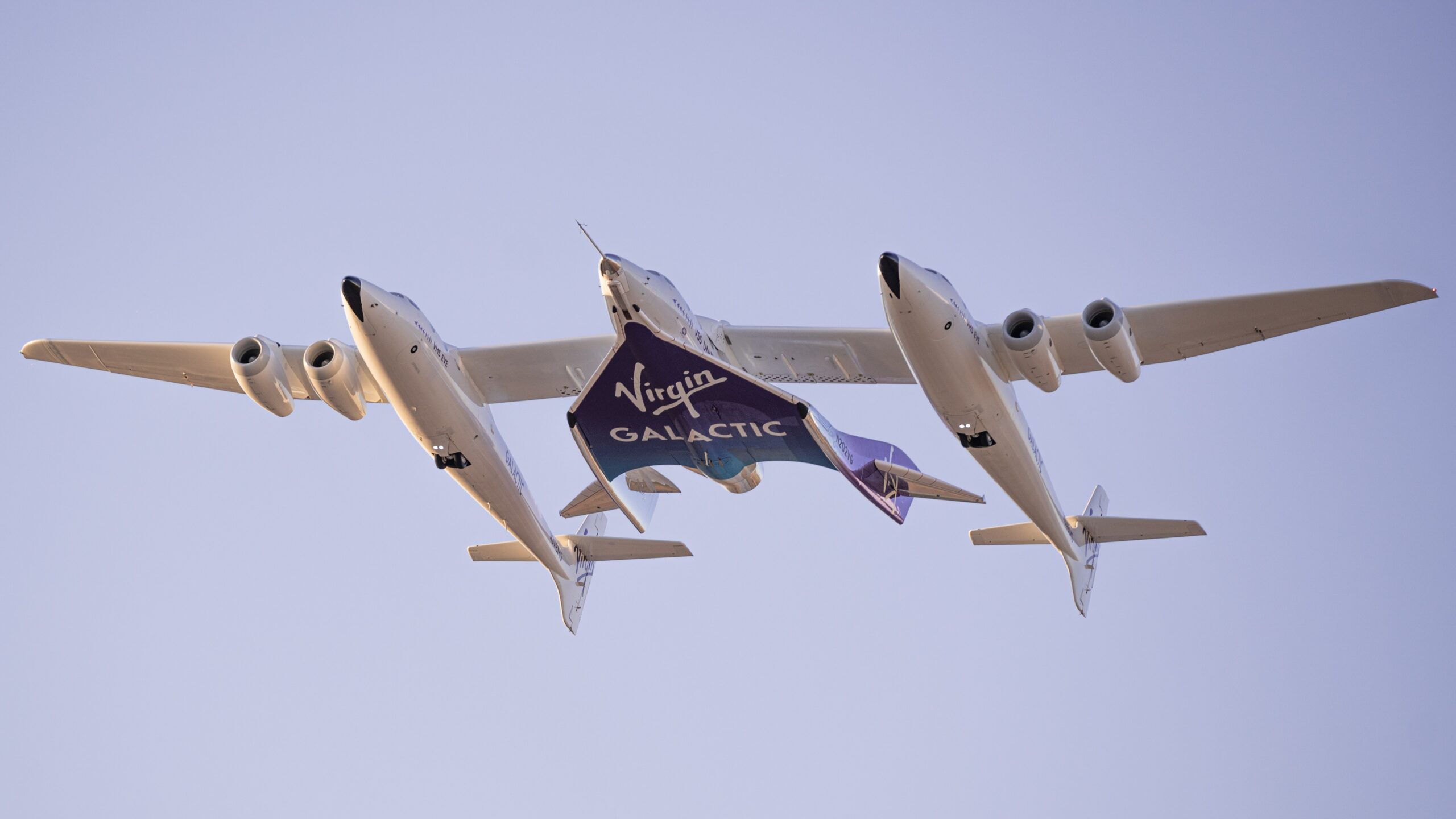 Galactic lanzará al espacio su primer vuelo suborbital comercial