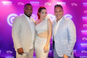 Karen Yapoort vuelve a la televisión con programa de temporada “Casados en Caos”


