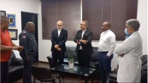Obispo de Baní felicita a la Policía Nacional por su destacada labor en la región