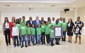 Senado reconoce orfanato Hogar la Esperanza de un Niño por sus 45 años de labor en favor de la niñez