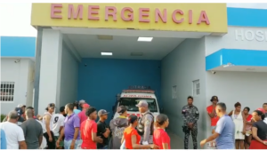 Madre solicita traslado urgente de su hija herida de bala tras persecución policial