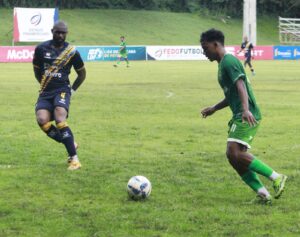 Atlético Vega Real y O&M empataron a un gol 