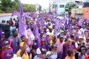 Santo Domingo Este marcha bajo la consigna: ¡Eto’ no lo aguanta nadie, e pa’ fuera que van!