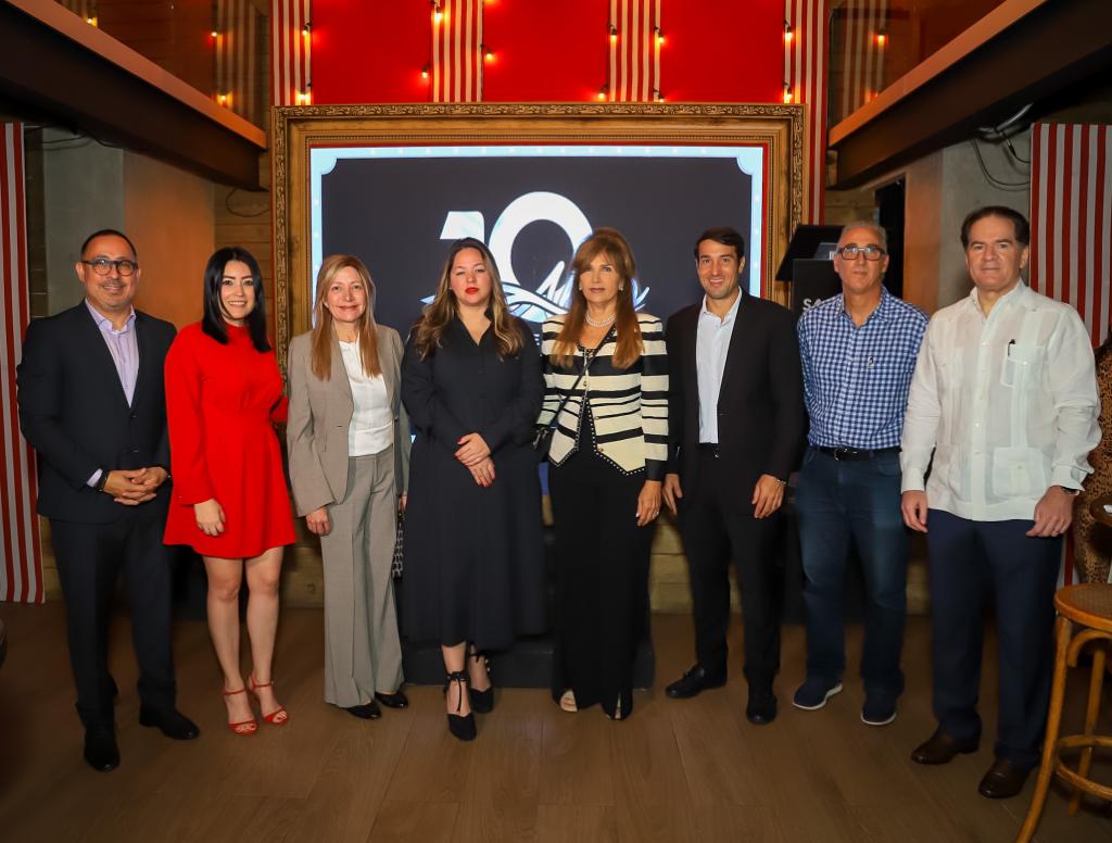 Sambil celebra décimo aniversario y destaca a RD