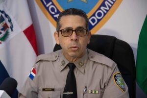 PN investiga incidente tres agentes y un civil en Gazcue