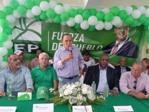 Radhamés Jiménez juramenta nuevos miembros en San Luis 