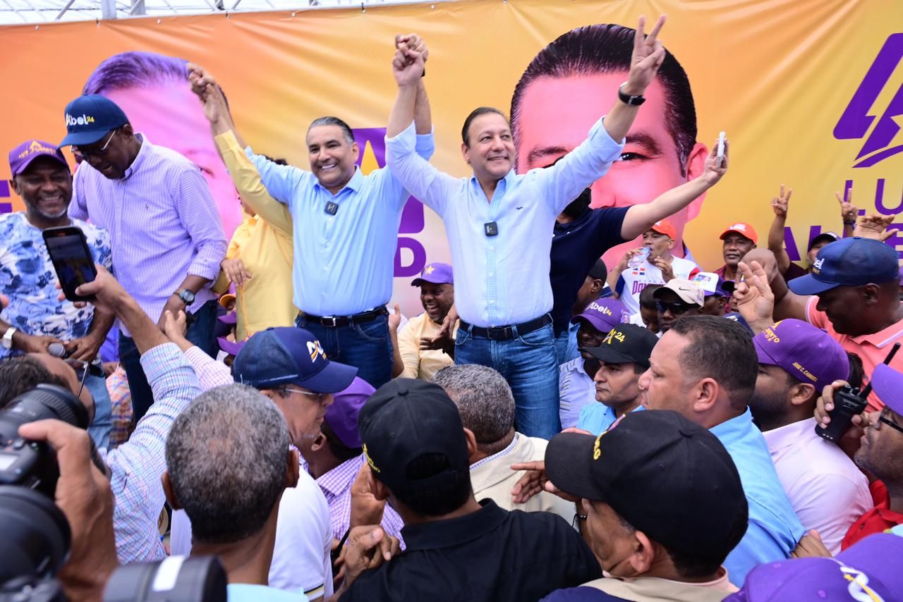 Luis Alberto: "Gobierno ha impuesto un muro al ciudadano para que no tenga acceso a servicios|"