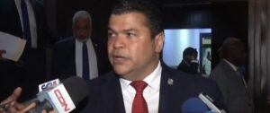 Oposición ve Gobierno usa auditorías para distraer; oficialistas destacan transparencia