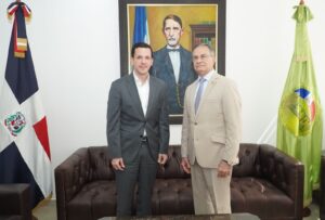 Director del INTRANT y presidente TSE buscan solución a la falta de estacionamientos en esa alta corte