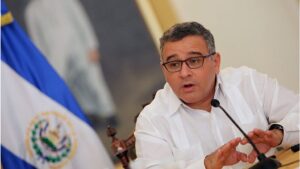 Expresidente Mauricio Funes: De periodista a líder político con controversias