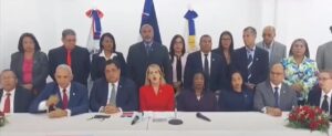 Colegio de Notarios denuncia que la Procuraduría le retiene fondos por unos RD$90MM