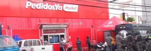 Repartidores de Pedidos Ya salen a trabajar aunque disgustados por reducción de beneficios